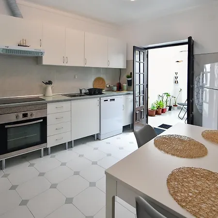 A Casa Na Foz ! West Is The ! Apartment *